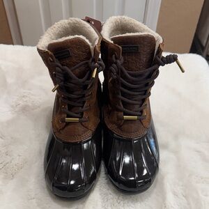 Michael Kors Kids Brown and Black Duck Boots with Sherpa Collar